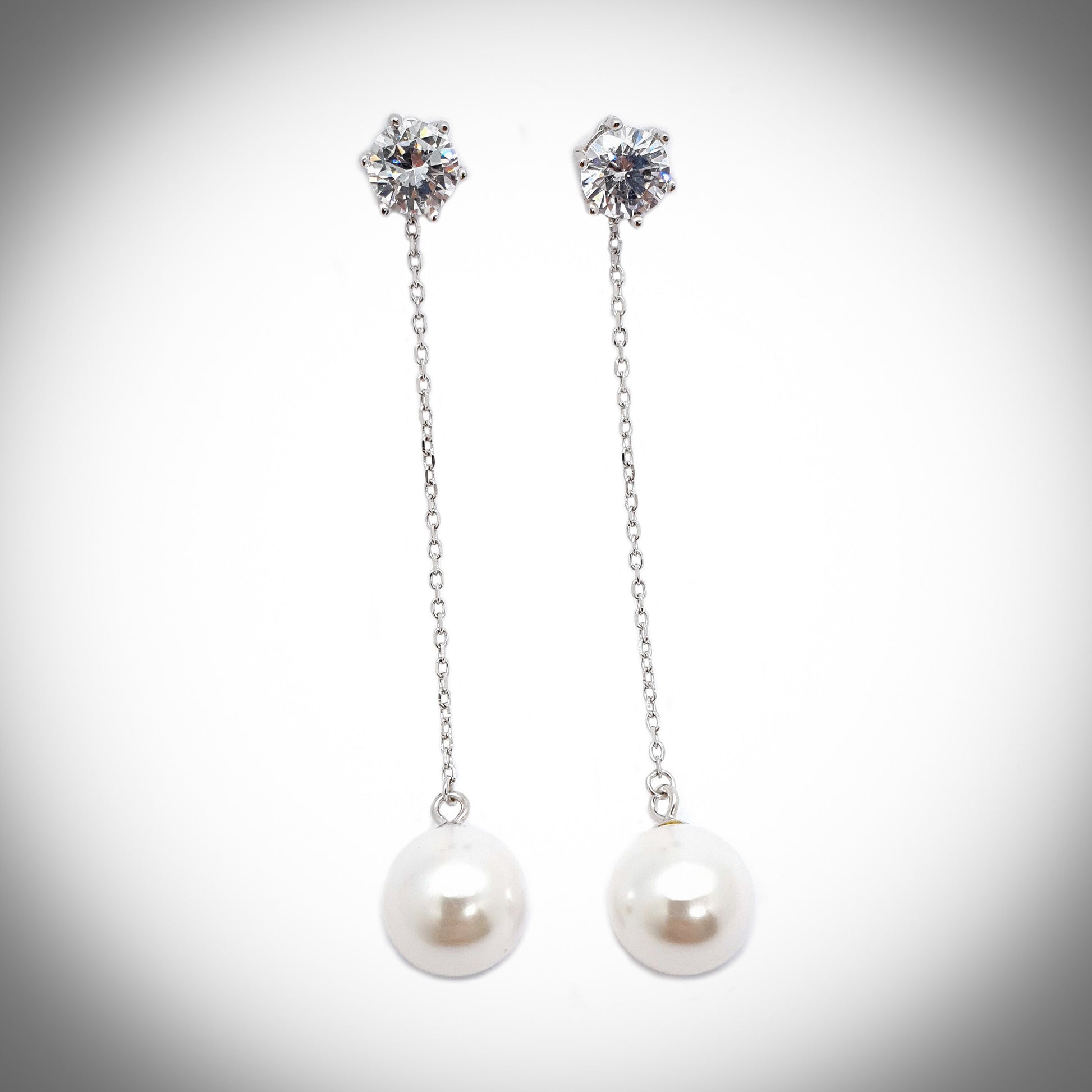 Begonia Pearl Earrings
